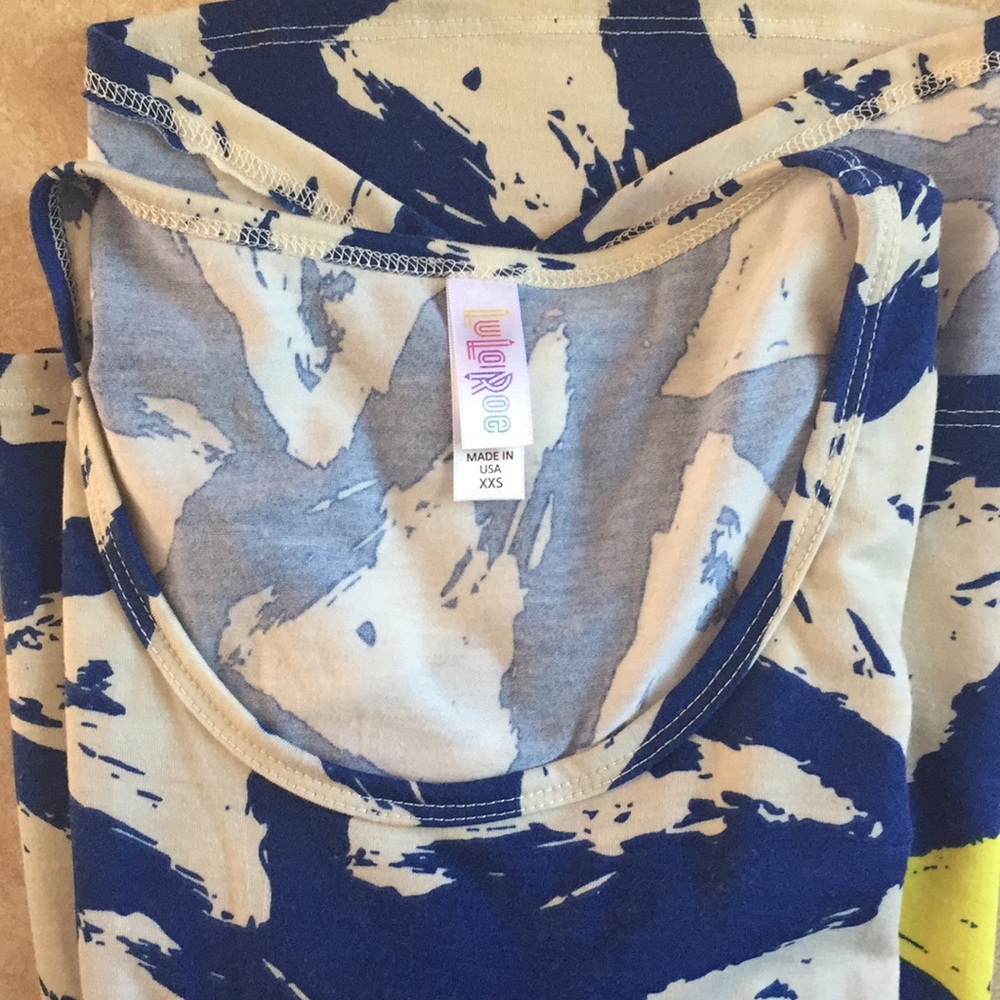 LULAROE Top - Picture 5 of 8